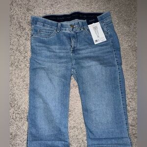 Rafaella Weekend Bermuda shorts NWT